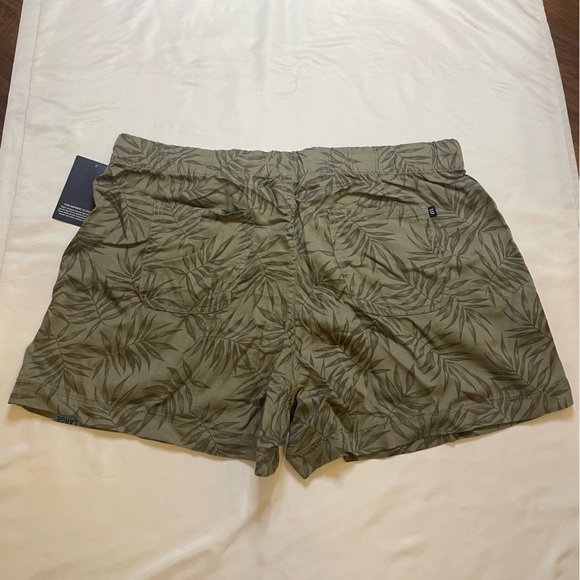 NWT Gap size large green pull on tencel shorts - Picture 3 of 13